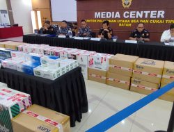 Bea Cukai dan Lantamal IV Batam Gagalkan Penyelundupan 3,5 Juta Batang Rokok Ilegal