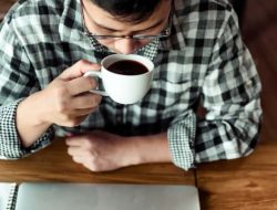 7 Warung Kopi Teramai di Batam: Cerita Pagi yang Tak Pernah Usai
