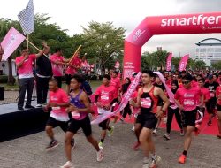 Meski Diguyur Hujan, 500 Pelari Enjoy Tuntaskan Smartfren Fun Run 5K Perdana di Batam