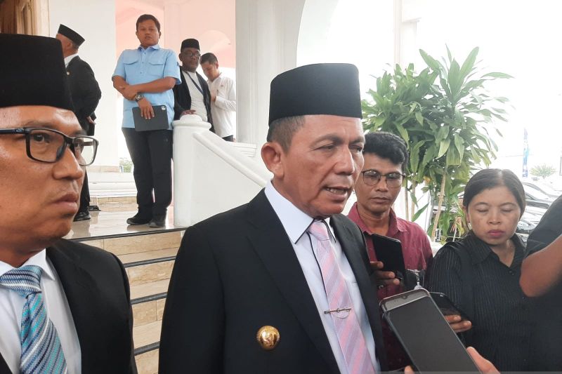 Gubernur Ansar mengajak masyarakat mengurangi pemborosan pangan. Pemprov Kepri menjalankan Gerakan Selamatkan Pangan melalui tujuh langkah utama untuk memperkuat ketahanan pangan daerah.