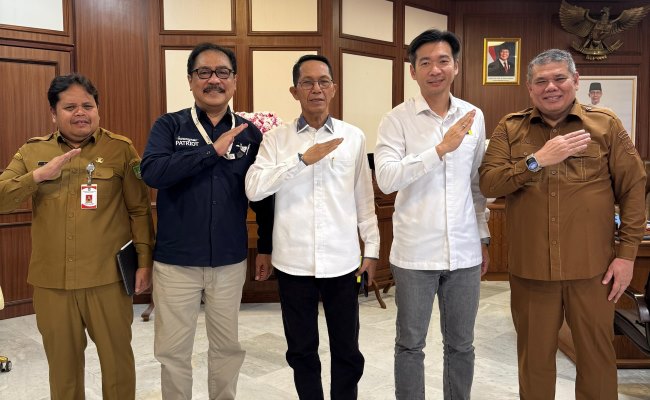Kajian TEP UNDIP mengungkap potensi besar Kawasan Transmigrasi Rempang yang terancam akibat infrastruktur lemah dan minimnya kelembagaan ekonomi masyarakat. Simak rekomendasi untuk pembangunan berkelanjutan.