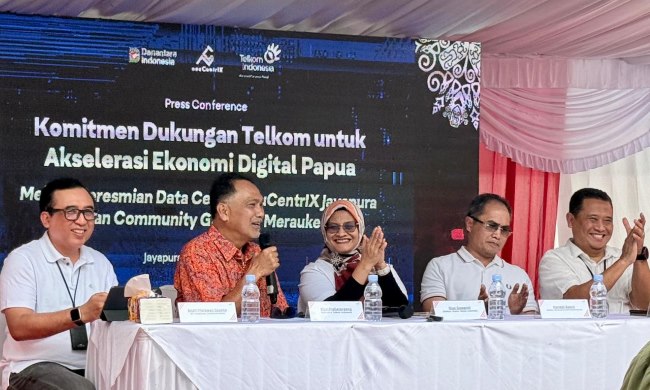 Internet di Papua melesat melalui kehadiran neuCentrIX Jayapura. Telkom memperkuat jaringan data center untuk mendorong ekonomi digital dan pemerataan akses teknologi di Indonesia Timur.