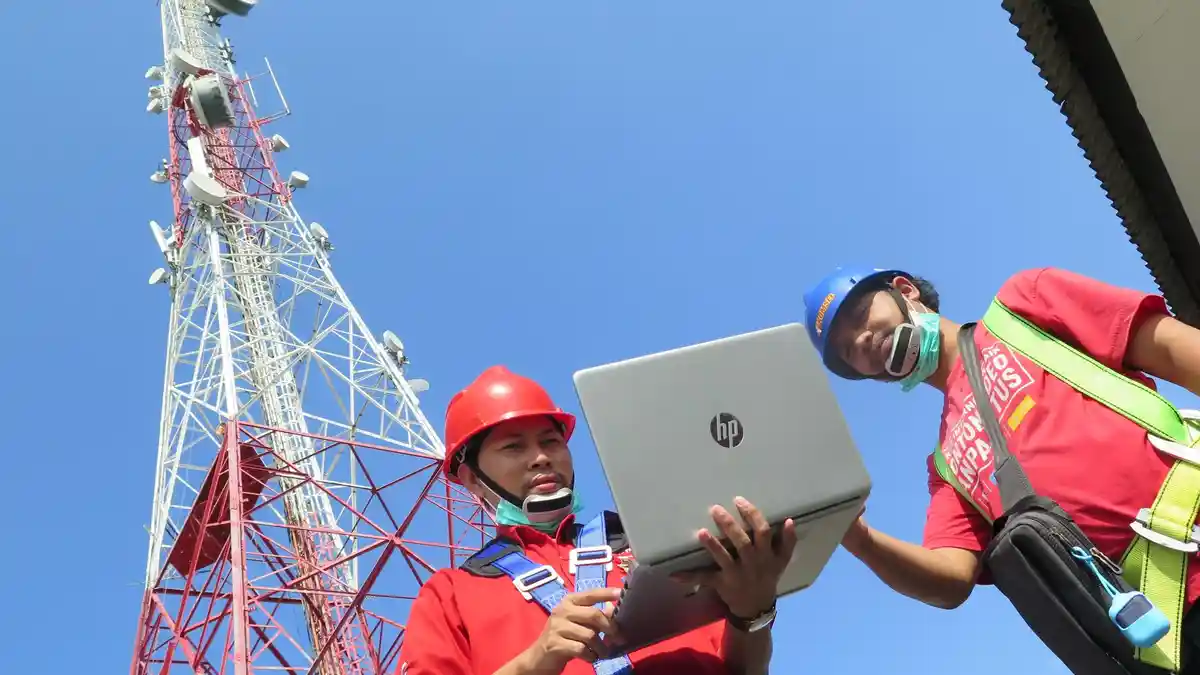 Gangguan layanan Telkom terjadi secara nasional dan berdampak pada Telkomsel, IndiHome, dan Indibiz. Telkom bergerak cepat melakukan pemulihan jaringan.