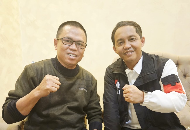 Ketua Umum KJK Ady Indra Pawennari (kiri) bersama Menteri Kehutanan Republik Indonesia Raja Juli Antoni, Jumat (30/1/2026).