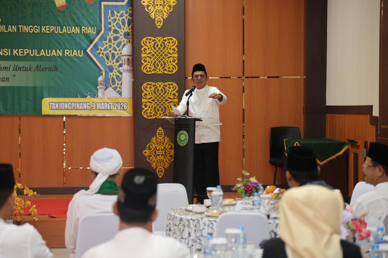 Gubernur Kepri Ansar Ahmad menghadiri buka puasa bersama keluarga besar Pengadilan Tinggi Kepri sekaligus memperkuat silaturahmi dan sinergi pelayanan hukum di Kepulauan Riau.