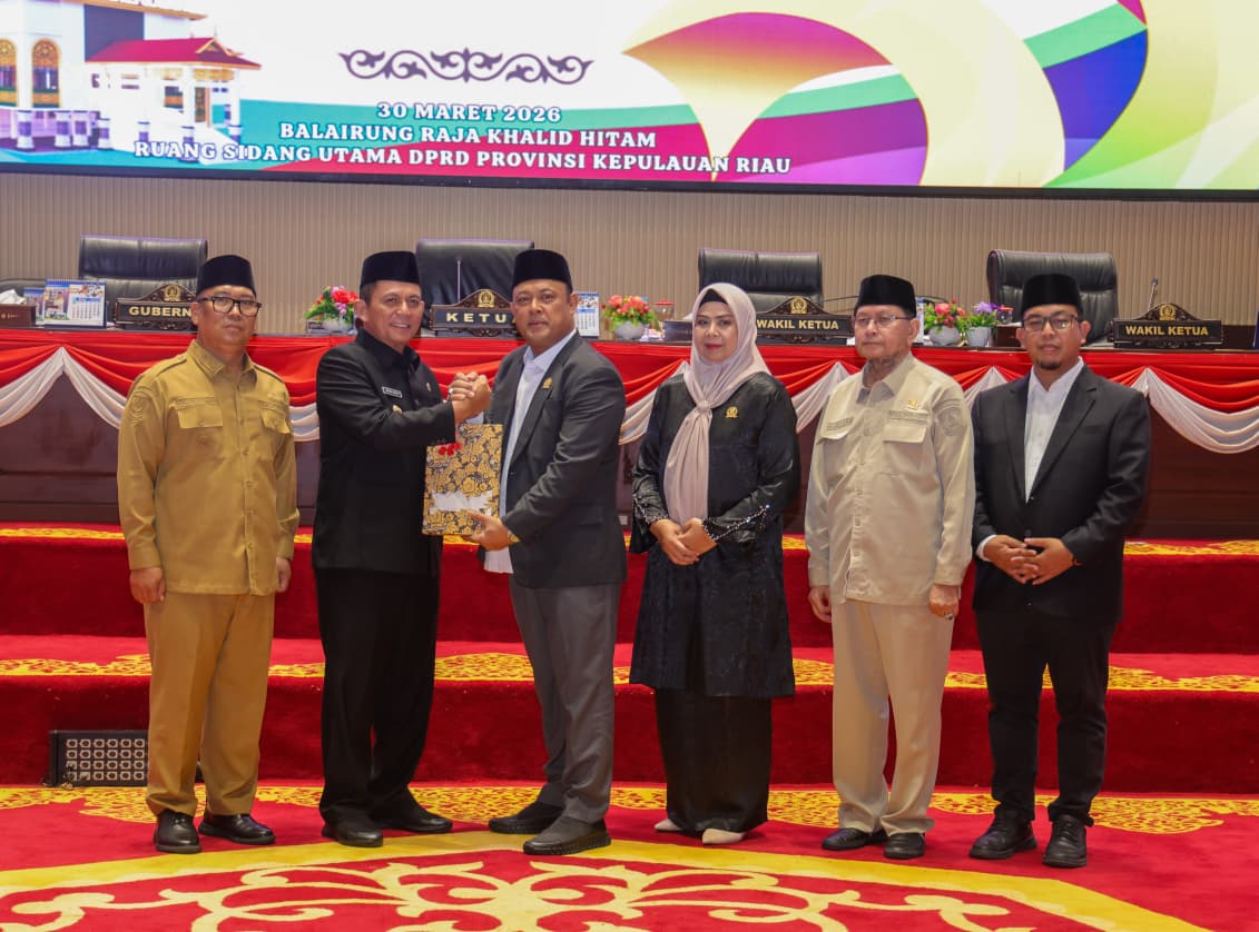 LKPJ Kepri 2025 disampaikan Gubernur Ansar Ahmad dengan capaian kinerja tinggi dan realisasi APBD mencapai 95 persen dalam rapat paripurna DPRD Kepri.