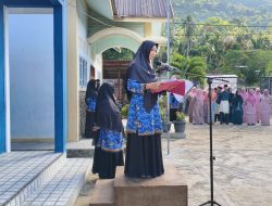 SDN 009 Desa Landak Gelar Upacara Hardiknas 2026, Kepala Sekolah Bacakan Pidato Menteri