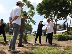 Tak Ada Tanggal Merah, Li Claudia Tinjau Proyek Jalan dan Drainase Saat Libur Idul Adha
