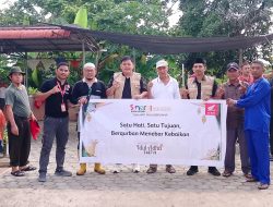Capella Honda Serahkan Hewan Kurban ke Masjid Al Multazam Tanjungpinang