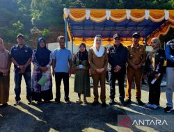 Pemkab Natuna serahkan bantuan PKH ke warga pulau-pulau penyangga