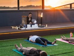 ARTOTEL Batam Hadirkan Rooftop Wellness: Rhythm of The World, Zumba Sambil Menikmati Kuliner dan Panorama Kota Batam
