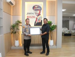 Sukses Tangani Kasus Pengeroyokan WNA Amerika, Polsek Batu Ampar Raih Penghargaan dari Grab Indonesia