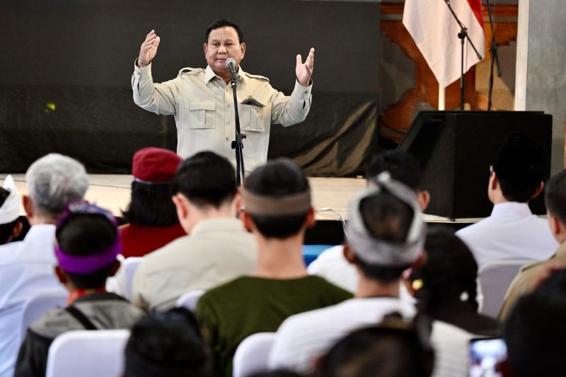 Sekolah Rakyat terus diperluas di berbagai daerah. Presiden Prabowo Subianto menegaskan pendidikan dan pelatihan menjadi kunci utama meningkatkan kesejahteraan rakyat dan menciptakan generasi unggul Indonesia.
