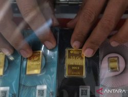 Harga emas tiga jenama di Pegadaian pada Selasa kompak turun