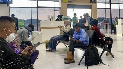 Bandara Batam catat lima penerbangan batal imbas erupsi Anak Krakatau