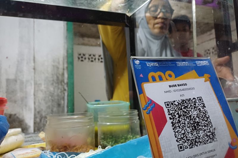 Digitalisasi UMKM Kepri terus didorong Pemprov Kepri dan OJK untuk memperluas akses pembiayaan, pasar, serta layanan keuangan hingga wilayah perbatasan.