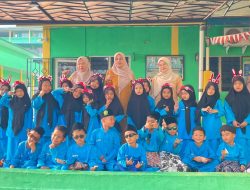 Baru Masuk Sekolah, Murid Kelas I B SD Ibnu Sina Batam Tampil Berani Bawakan Doa Harian