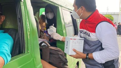 Pertamina Patra Niaga Regional Sumbagut Masif Pantau Dampak Karhutla, Salurkan Bantuan Penanggulangan Asap di Padang dan Sekitar