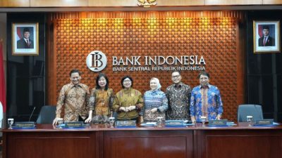 Rupiah Nyaris Rp18 Ribu per Dolar, Ini Jurus Pengangkal dari BI