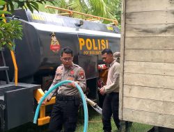 Aipda Ruddy Hadir Membawa Kepedulian, Salurkan Air Bersih untuk Ibu Pascamelahirkan dan Bayinya di Natuna‎