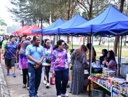Danlanud RSA dan Ketua PIA AG Lanud RSA Kunjungi UMKM di Pasar Minggu Ria