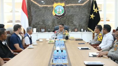 Kapolda Kepri Terima Delegasi Interpol, Bahas Operasi CHASE Cegah Penyelundupan Bahan Kimia