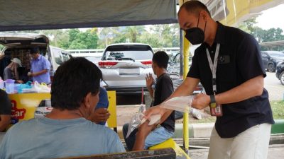 Bandara Batam bagikan masker pada penumpang cegah dampak kabut asap